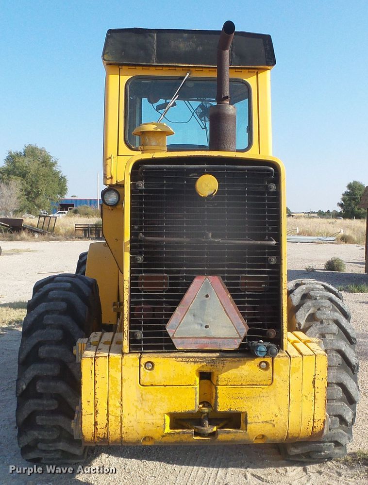 image for item DG8306 1976 John Deere 544B  wheel loader