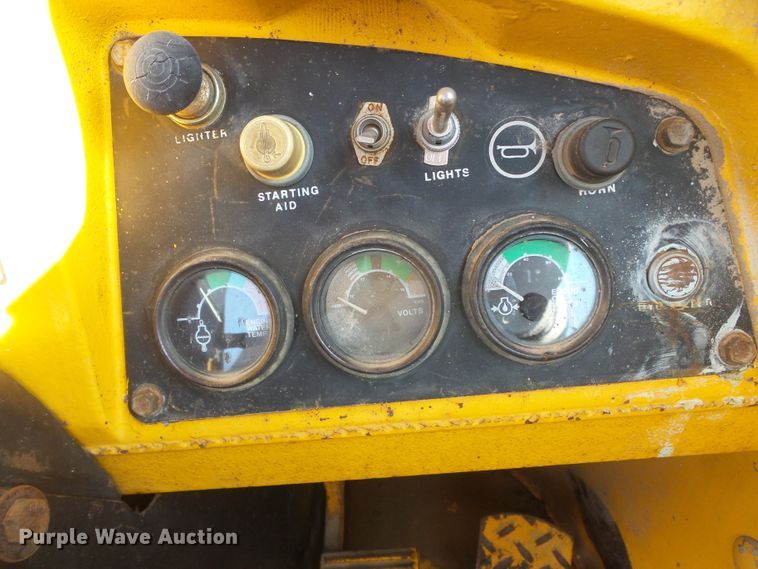 image for item DG8306 1976 John Deere 544B  wheel loader