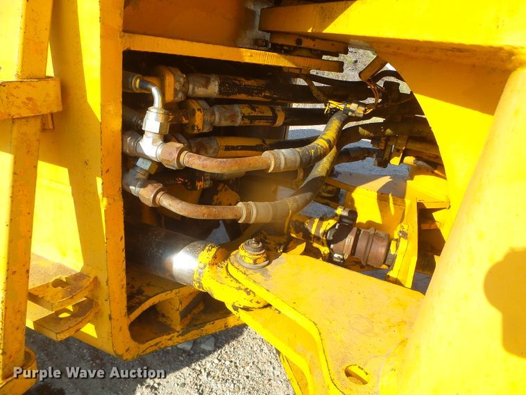 image for item DG8306 1976 John Deere 544B  wheel loader