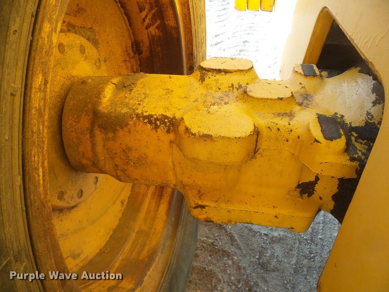 image for item DG8306 1976 John Deere 544B  wheel loader
