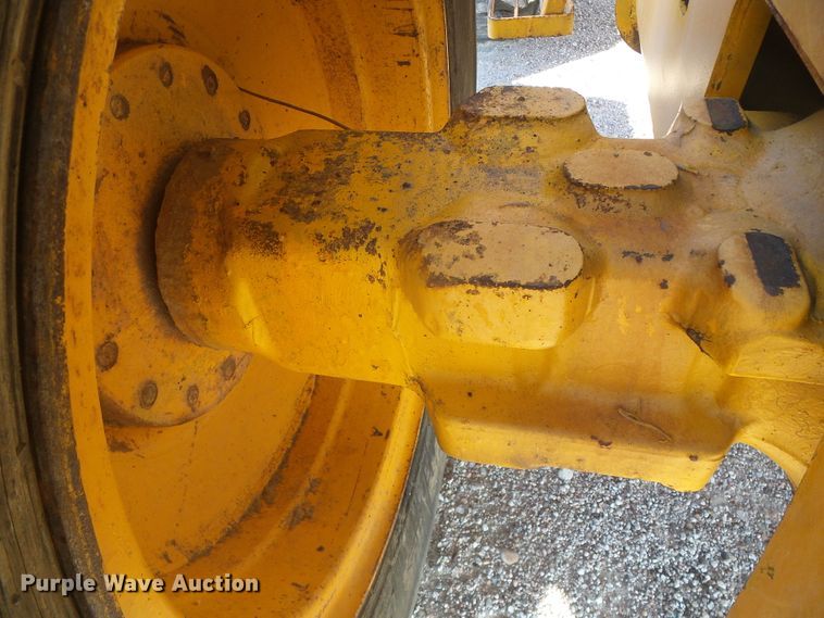 image for item DG8306 1976 John Deere 544B  wheel loader