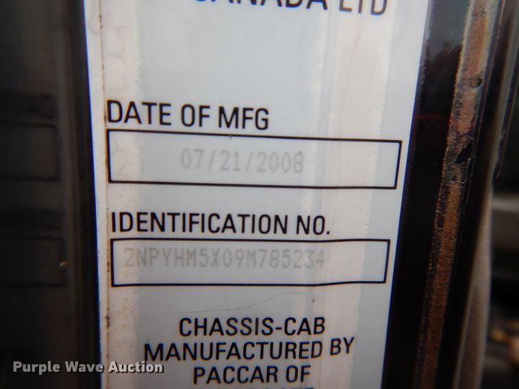 image for item DH0005 2009 Peterbilt 325  service truck with crane