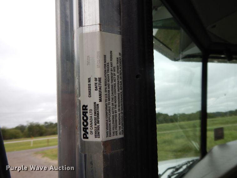 image for item DH0005 2009 Peterbilt 325  service truck with crane