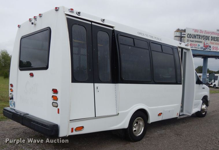 image for item DH0009 Ford E450  shuttle bus