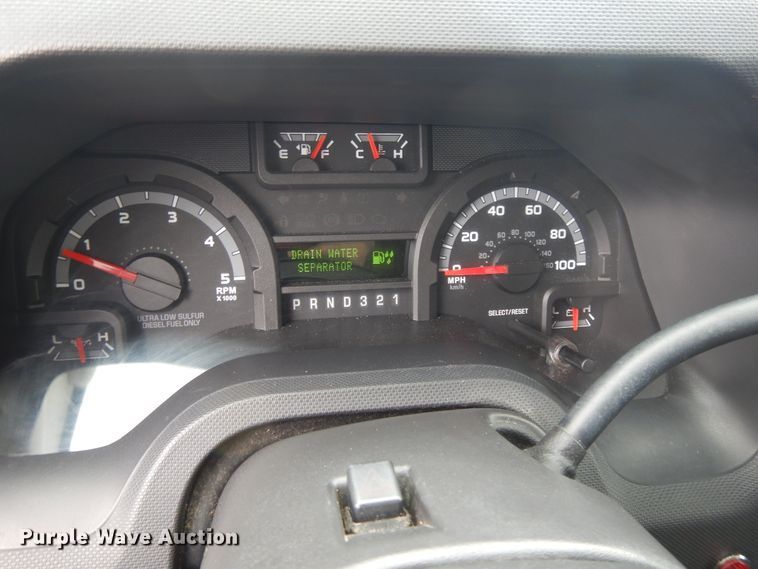 image for item DH0009 Ford E450  shuttle bus