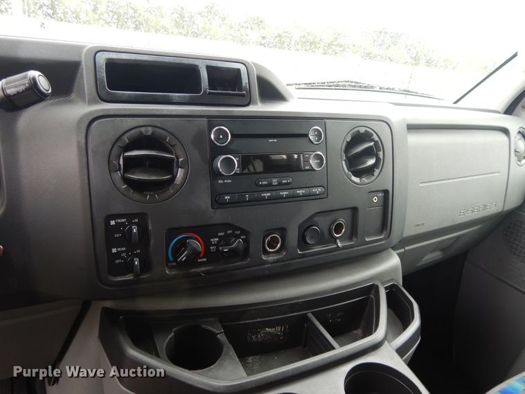 image for item DH0009 Ford E450  shuttle bus