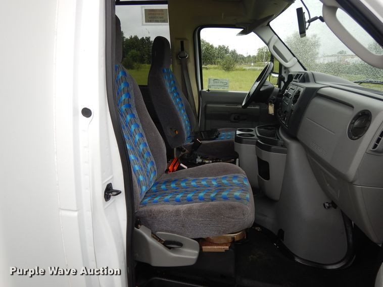 image for item DH0009 Ford E450  shuttle bus