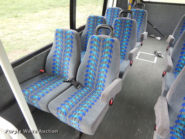 image for item DH0009 Ford E450  shuttle bus