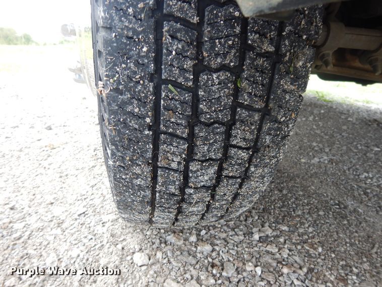 image for item DH0009 Ford E450  shuttle bus