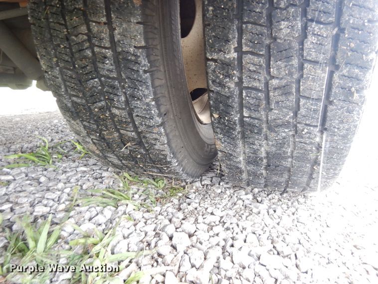 image for item DH0009 Ford E450  shuttle bus