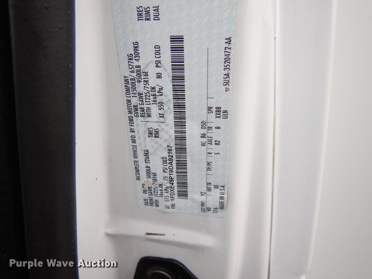 image for item DH0009 Ford E450  shuttle bus