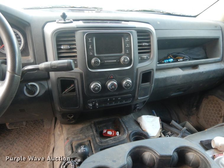 image for item DH0058 2013 Dodge Ram 5500HD  Crew Cab flatbed truck