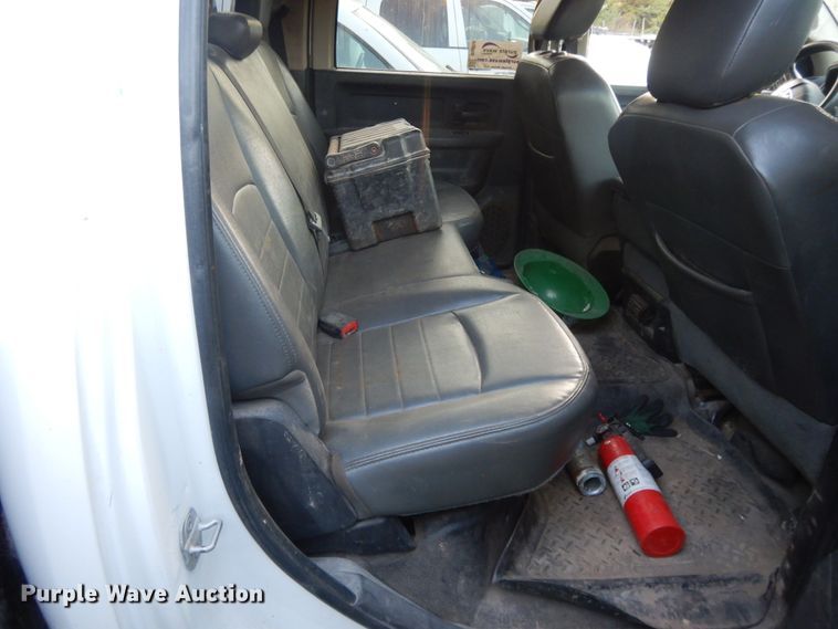 image for item DH0058 2013 Dodge Ram 5500HD  Crew Cab flatbed truck