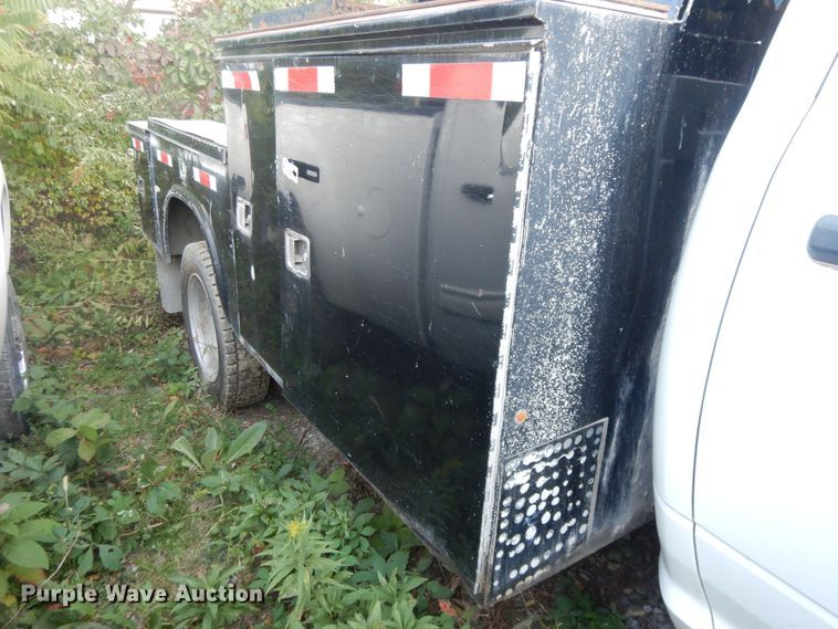 image for item DH0058 2013 Dodge Ram 5500HD  Crew Cab flatbed truck