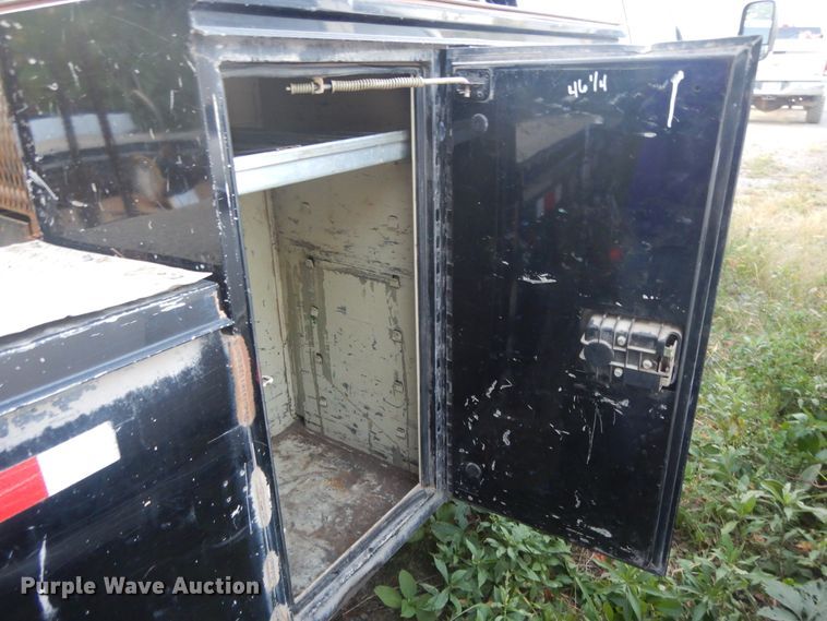 image for item DH0058 2013 Dodge Ram 5500HD  Crew Cab flatbed truck