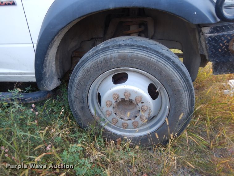 image for item DH0058 2013 Dodge Ram 5500HD  Crew Cab flatbed truck