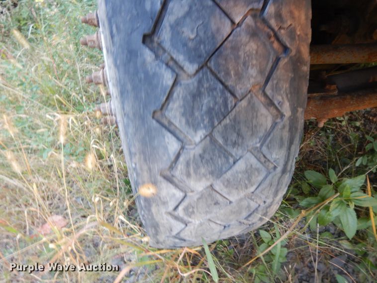 image for item DH0058 2013 Dodge Ram 5500HD  Crew Cab flatbed truck