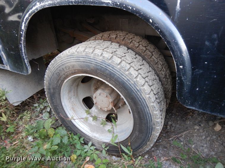 image for item DH0058 2013 Dodge Ram 5500HD  Crew Cab flatbed truck