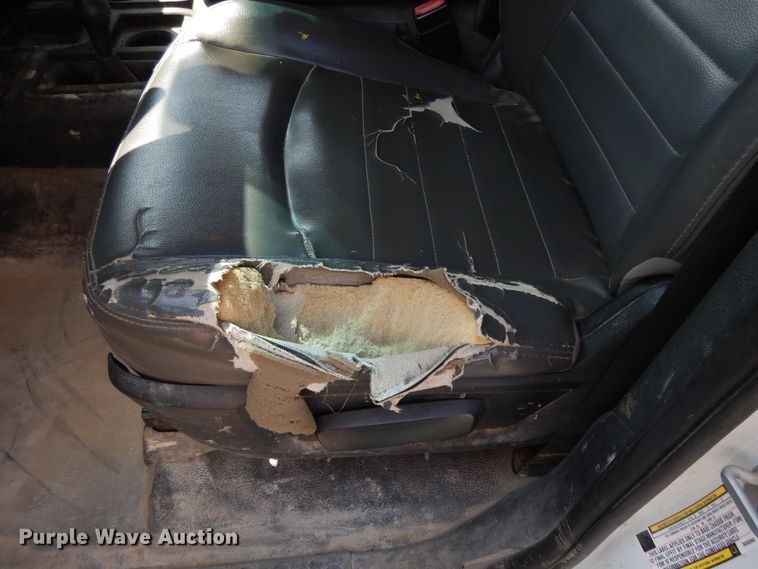 image for item DH0062 2013 Dodge Ram 5500HD  Crew Cab flatbed truck