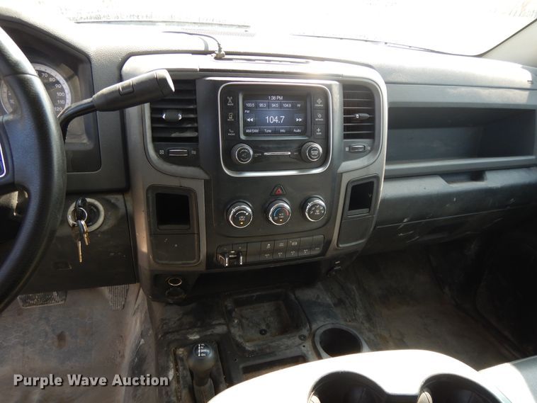 image for item DH0062 2013 Dodge Ram 5500HD  Crew Cab flatbed truck