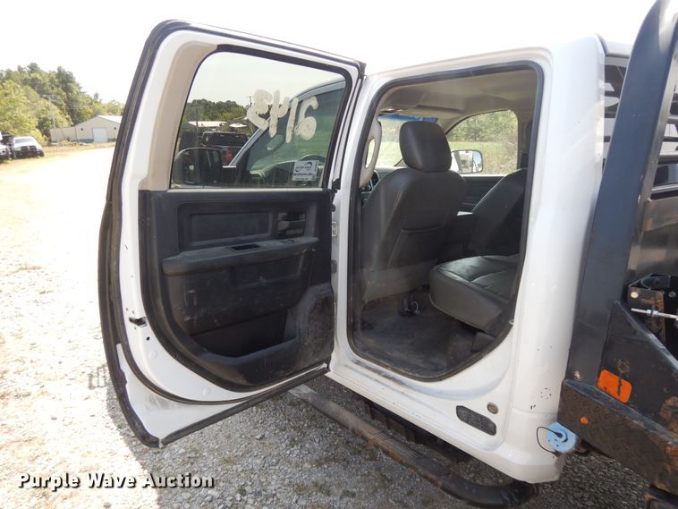 image for item DH0062 2013 Dodge Ram 5500HD  Crew Cab flatbed truck