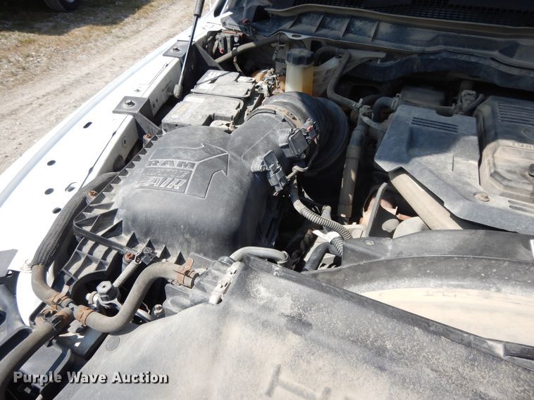 image for item DH0062 2013 Dodge Ram 5500HD  Crew Cab flatbed truck