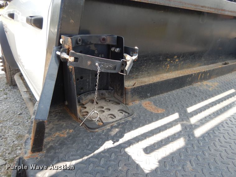 image for item DH0062 2013 Dodge Ram 5500HD  Crew Cab flatbed truck