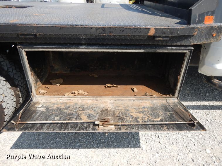 image for item DH0062 2013 Dodge Ram 5500HD  Crew Cab flatbed truck