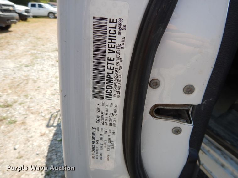 image for item DH0062 2013 Dodge Ram 5500HD  Crew Cab flatbed truck