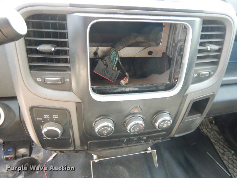 image for item DH0067 2014 Dodge Ram 5500HD  Crew Cab flatbed truck