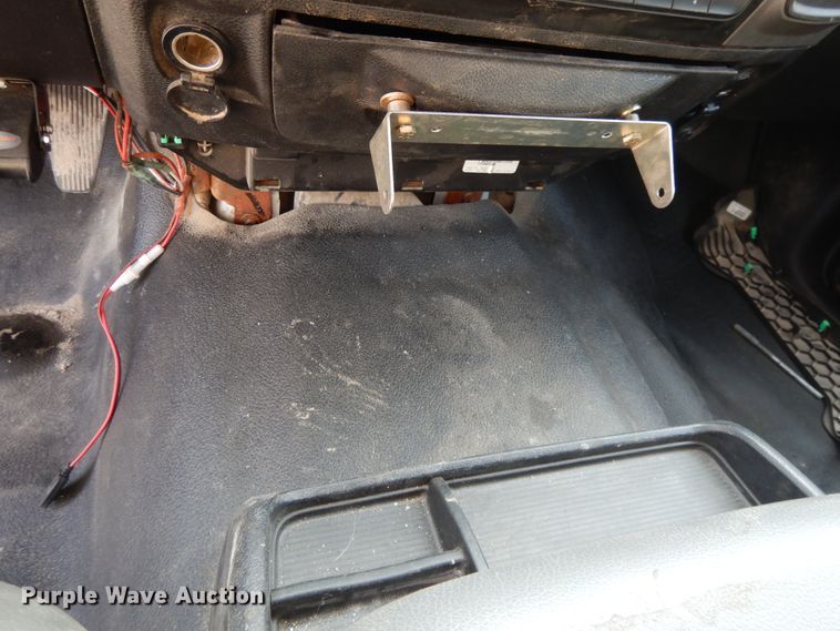 image for item DH0067 2014 Dodge Ram 5500HD  Crew Cab flatbed truck