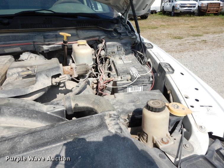 image for item DH0067 2014 Dodge Ram 5500HD  Crew Cab flatbed truck