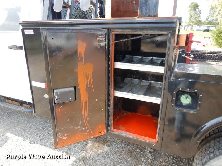 image for item DH0067 2014 Dodge Ram 5500HD  Crew Cab flatbed truck