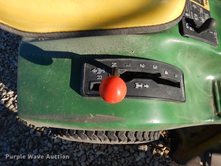 image for item DH0109 John Deere 160 lawn mower