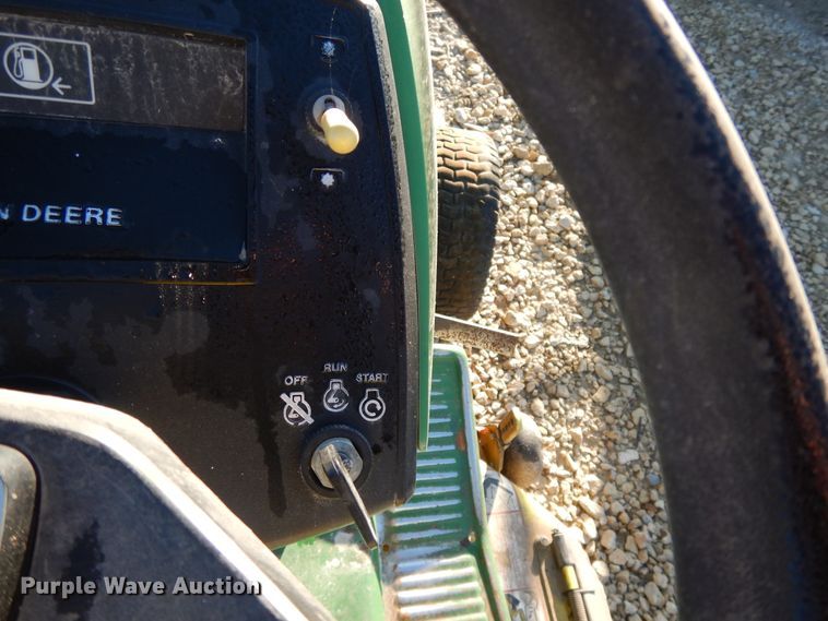 image for item DH0109 John Deere 160 lawn mower