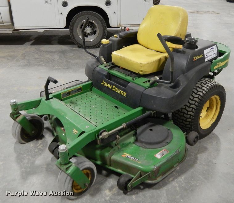 image for item DH0112 John Deere Ztrak 737 ZTR lawn mower