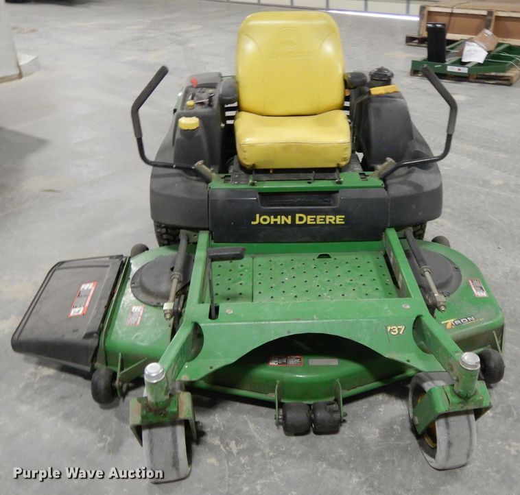 image for item DH0112 John Deere Ztrak 737 ZTR lawn mower