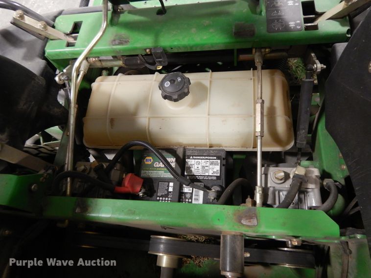 image for item DH0112 John Deere Ztrak 737 ZTR lawn mower