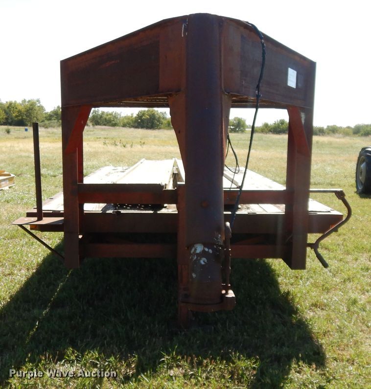 image for item DH0122 1977 Hillsboro equipment trailer