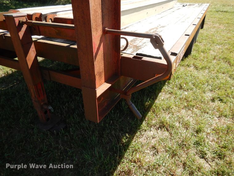 image for item DH0122 1977 Hillsboro equipment trailer