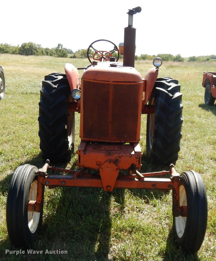 image for item DH0125 Allis Chalmers  tractor