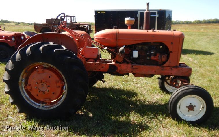 image for item DH0125 Allis Chalmers  tractor