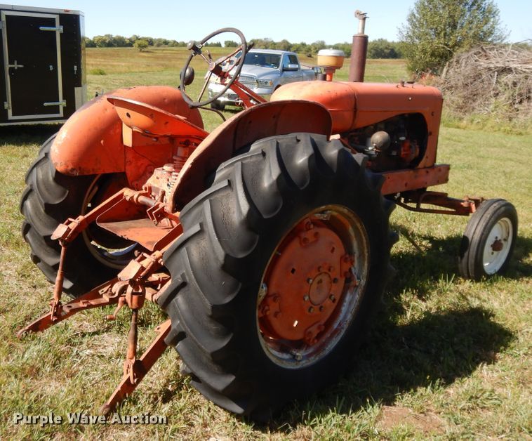 image for item DH0125 Allis Chalmers  tractor
