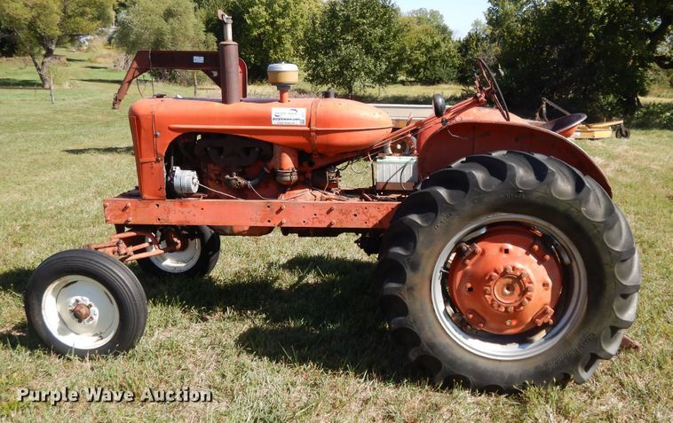 image for item DH0125 Allis Chalmers  tractor