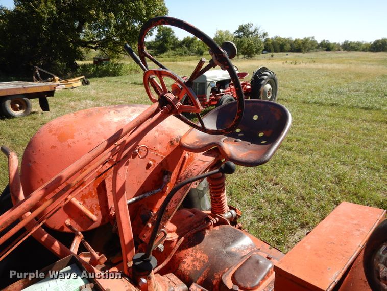image for item DH0125 Allis Chalmers  tractor
