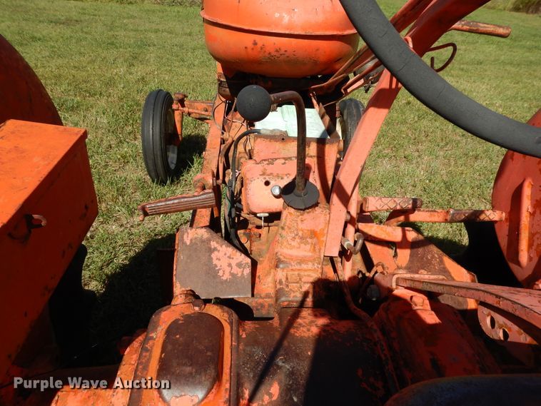 image for item DH0125 Allis Chalmers  tractor