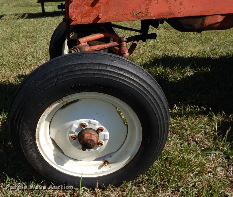 image for item DH0125 Allis Chalmers  tractor