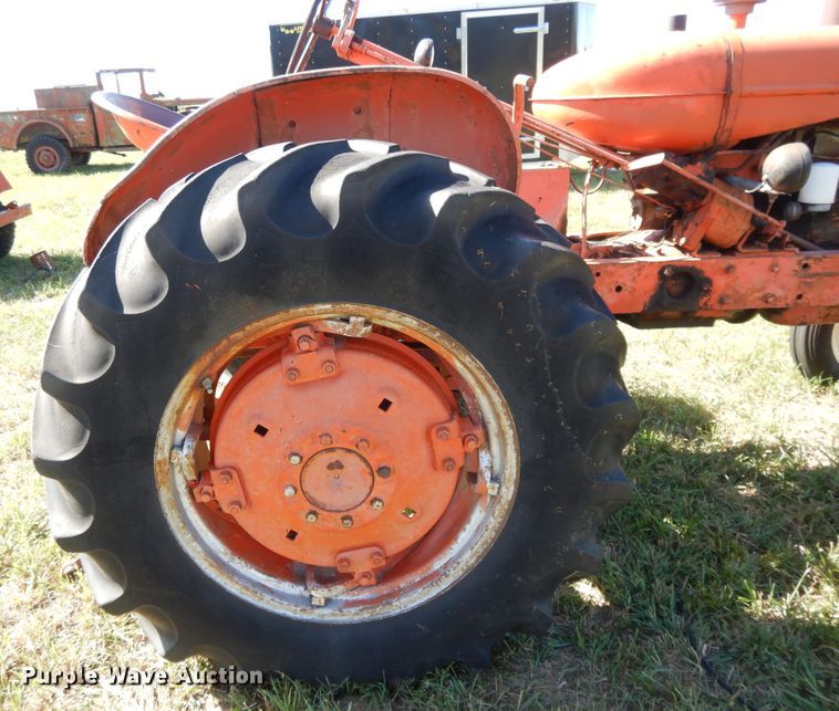 image for item DH0125 Allis Chalmers  tractor