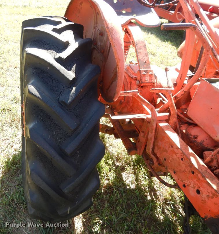 image for item DH0125 Allis Chalmers  tractor