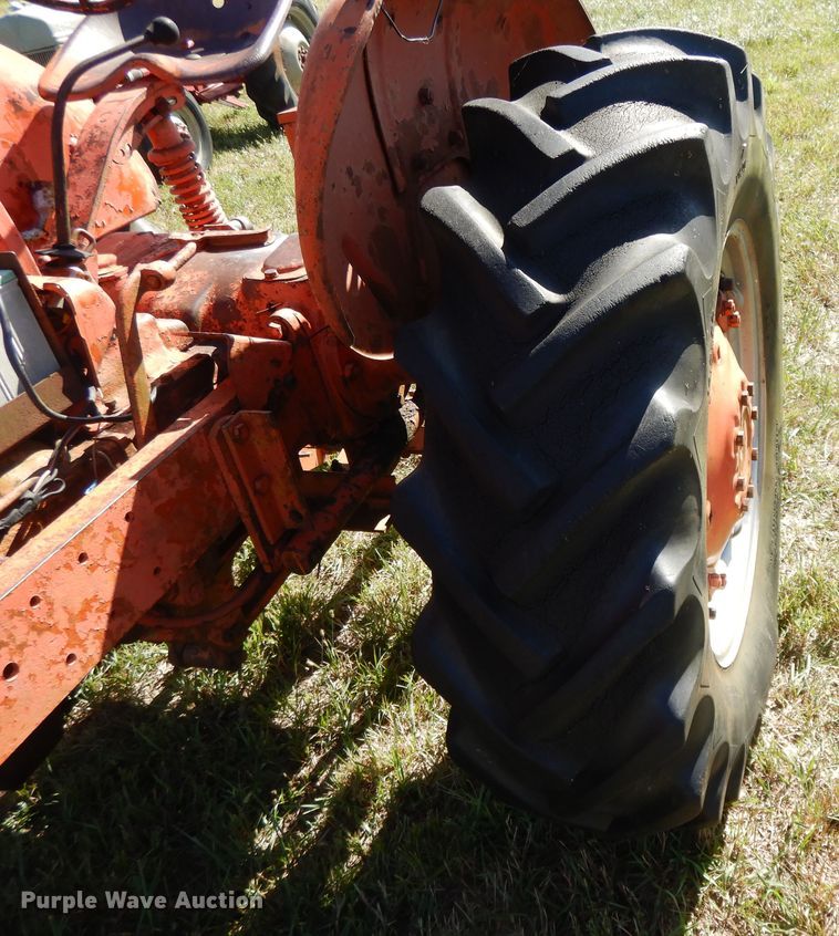 image for item DH0125 Allis Chalmers  tractor